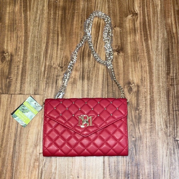 Badgley mischka NWT envelope crossbody purse lipstick red gold quilt stud vegan - Picture 1 of 8